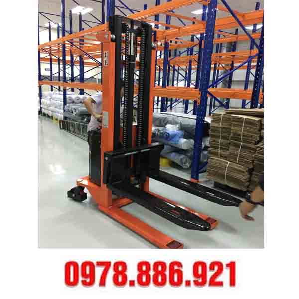 Xe nâng điện CTDC1530
