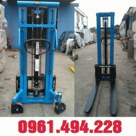 xe nâng tay cao 1 tấn