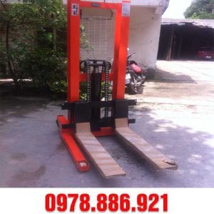 Xe nâng tay cao 3 tấn