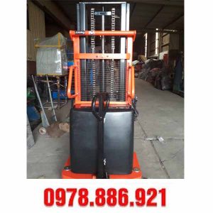 Xe nâng bán tự động 2 tấn