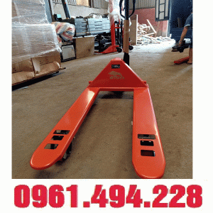 xe nâng tay hạ thấp 65mm
