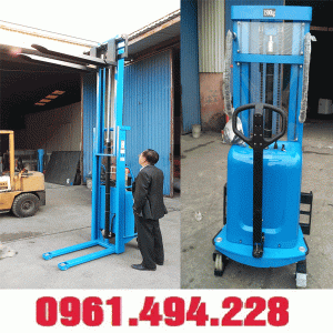 xe nâng bán tự động tại quận 12