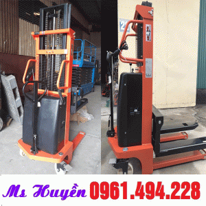 xe nâng bán tự động 2 tấn 2 mét