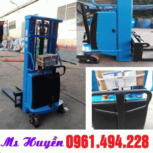 xe nâng bán tự động tại long an
