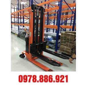 Xe nâng điện CTDC1530