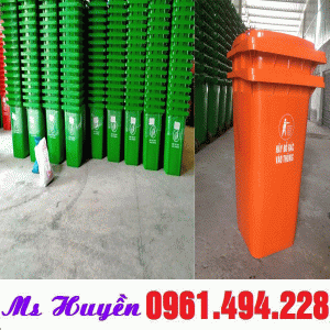 Thùng rác cồng cộng tại quận 12