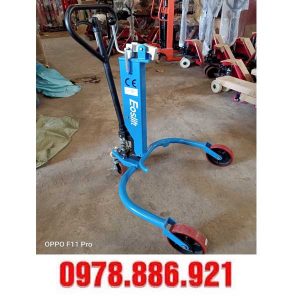 Xe nâng di chuyển phuy tại Phú Thọ